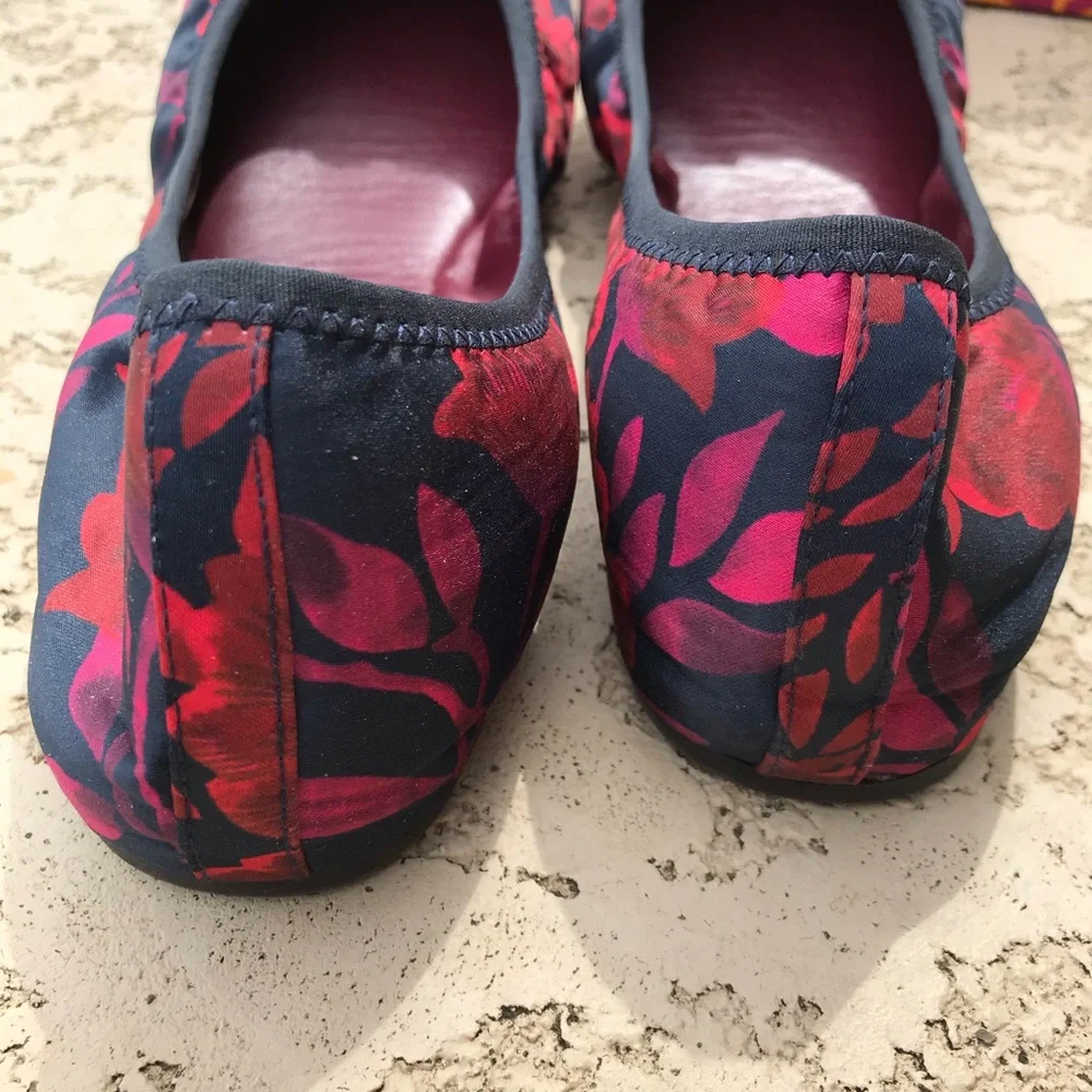 TORY BURCH Ally Ballet Flats Fabric Satin Red Navy Size 10 Box Included